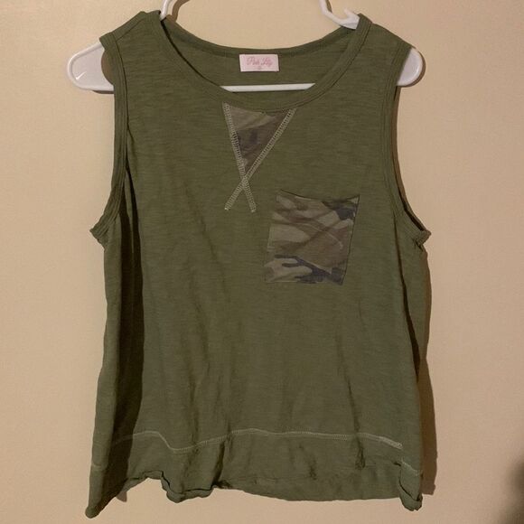 Pink lily camo tank top size large - Picture 1 of 6